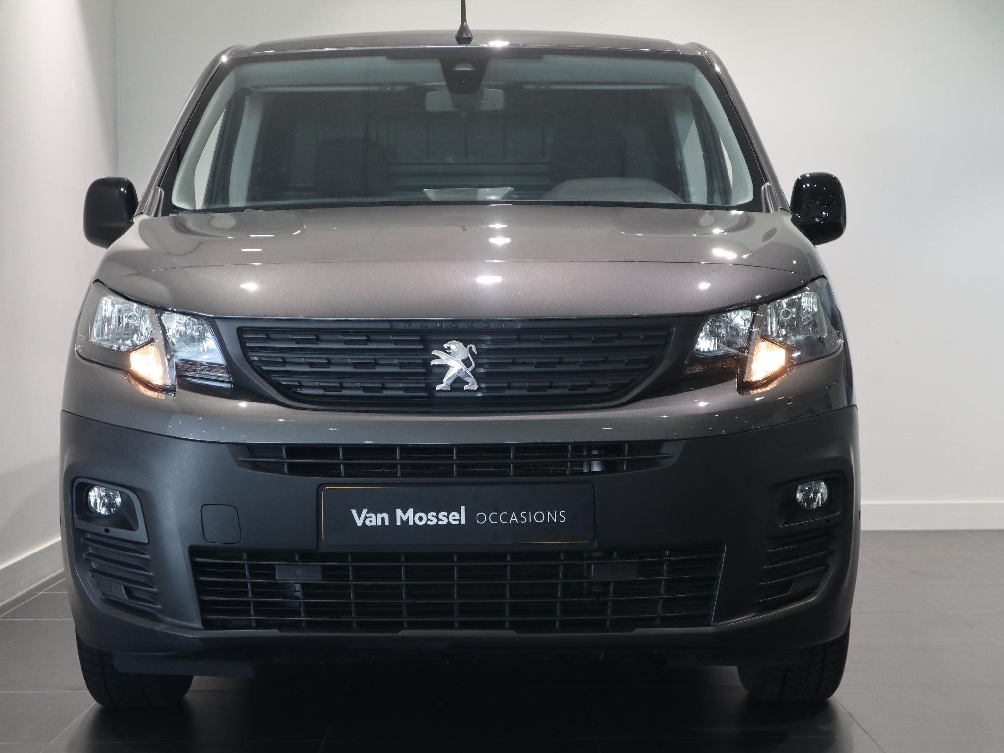 Peugeot Partner 1.5 BlueHDi 130 EAT8 S&S L1 - AUTOMAAT - STO, Auto's, 1350 kg, Stof, Gebruikt, 4 cilinders