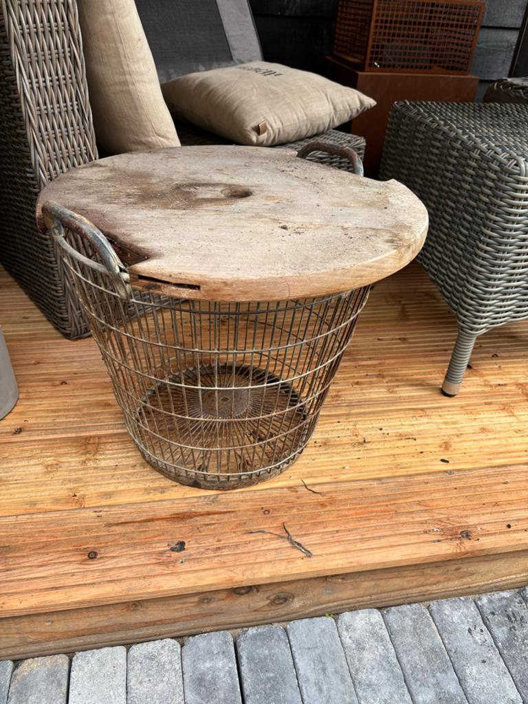 Brocante vintage draadmand met deksel, Ophalen, Gebruikt, Rond, Hout
