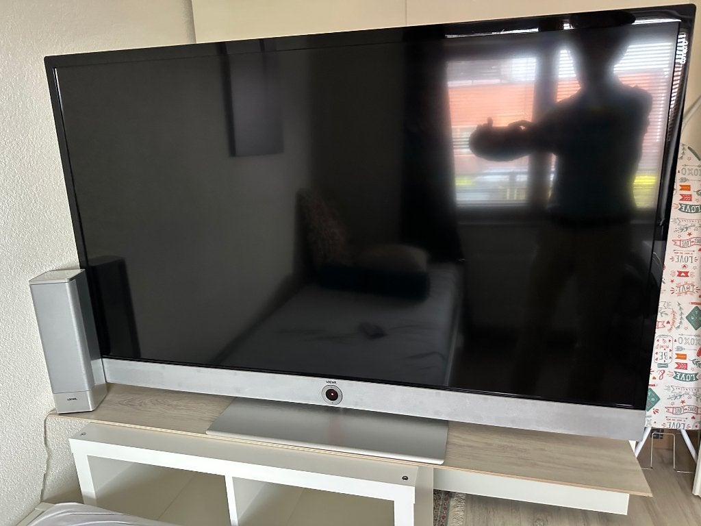 Loewe Connect ID 55 met speakers en subwoofer, Gebruikt, 50 Hz, LCD, 100 cm of meer