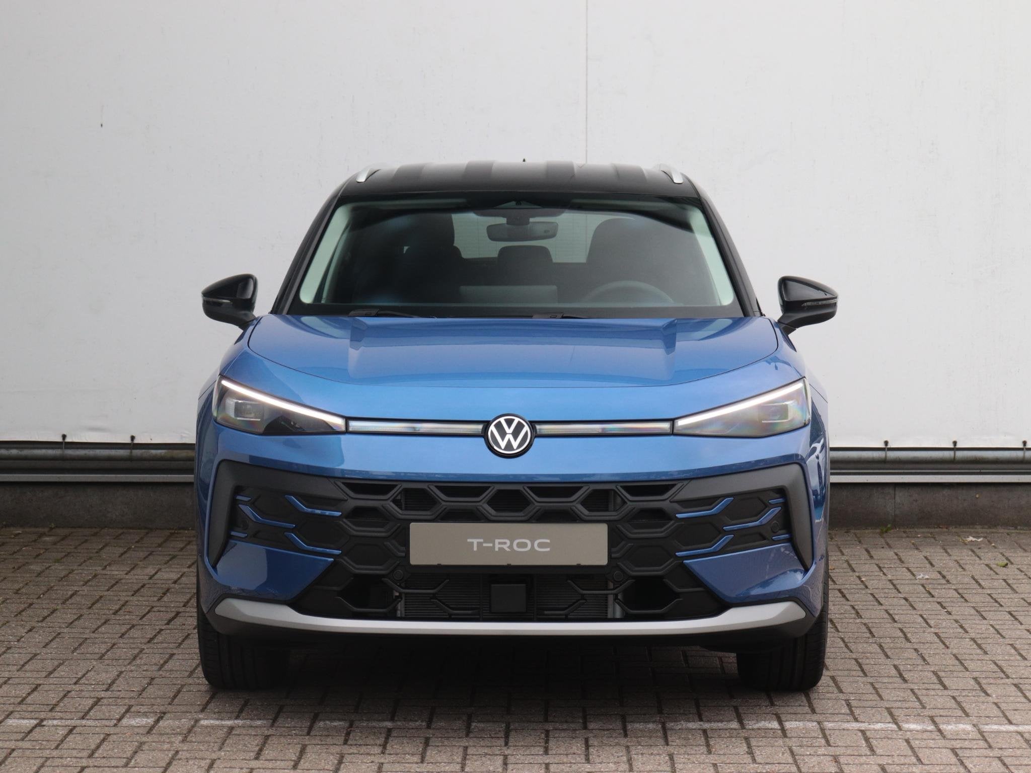 Volkswagen T-Roc Style First Edition 1.5 eTSI 85 kW / 116 PK, Auto's, Volkswagen, 730 kg, 1498 cc, 4 cilinders, Blauw