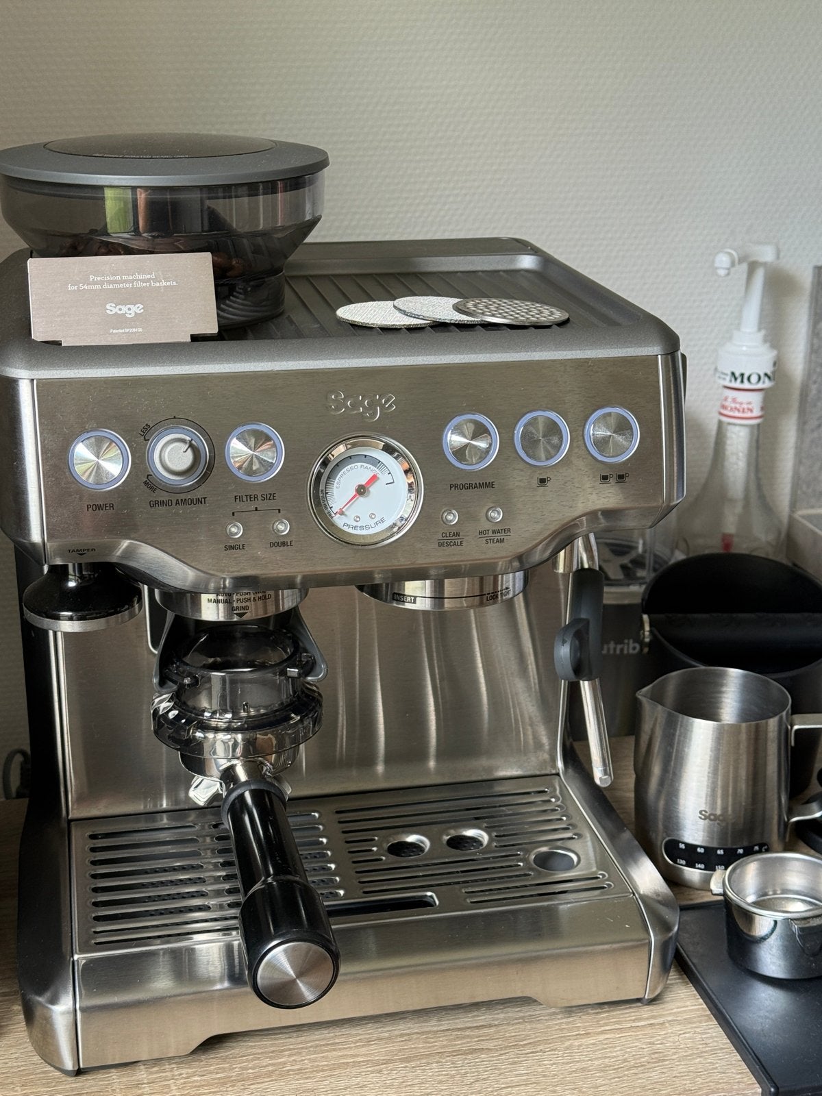 Sage Barista Express – in perfecte staat, Witgoed en Apparatuur, Koffiezetapparaten, Ophalen of Verzenden, Zo goed als nieuw, Espresso apparaat