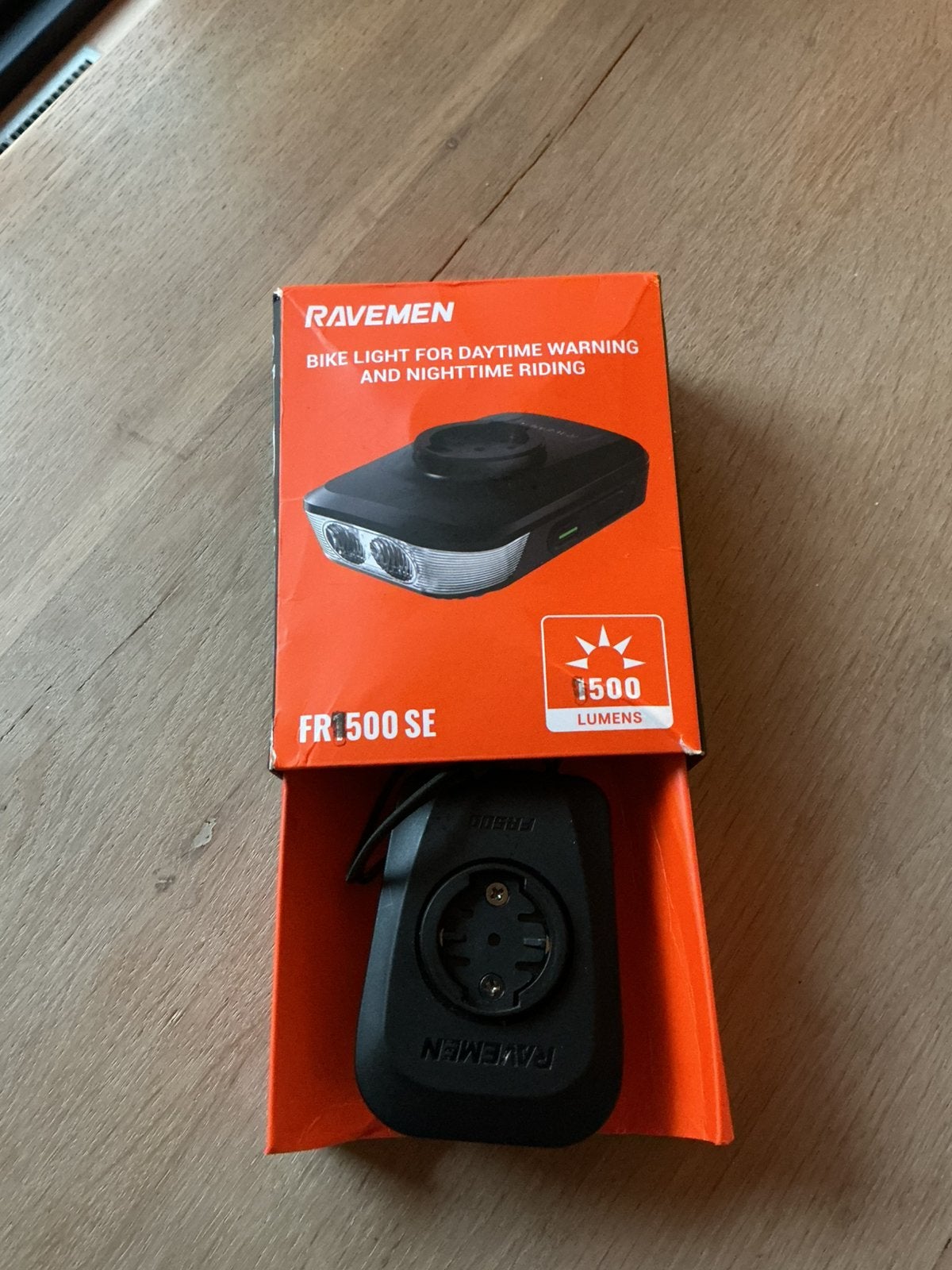 RAVEMEN FR500 Fiets Voorlicht - Zo goed als nieuw, Fietsen en Brommers, Voorlicht, Ophalen of Verzenden, Accu, Oplaadbaar