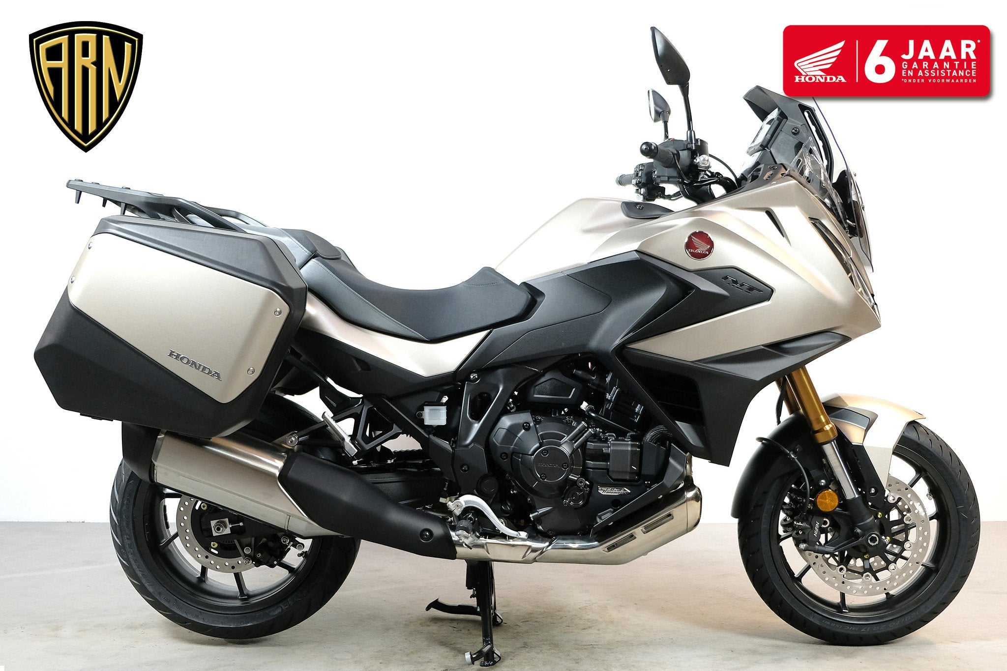 Honda NT 1100 DCT ES (bj 2026), Bedrijf, Handvatverwarming, Toermotor