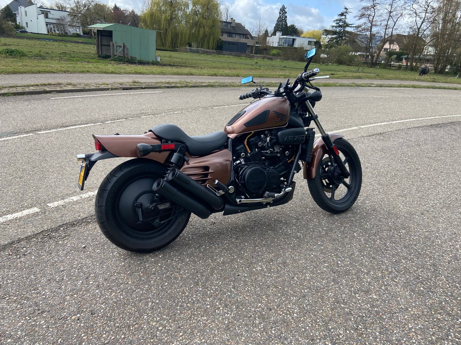 Te koop honda supermagna brown on black powercruiser 750cc, 4 cilinders, Gebruikt, Particulier, Meer dan 35 kW