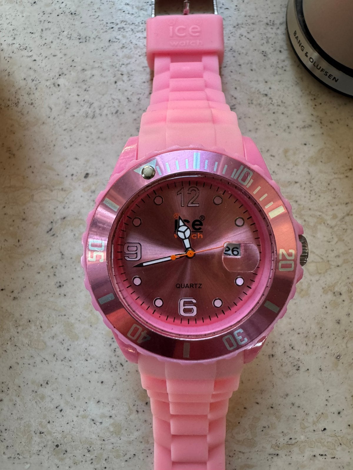 ICE watch-Forever Sili Pink, model SI.PK.U.S.09:, Ophalen of Verzenden, Zo goed als nieuw