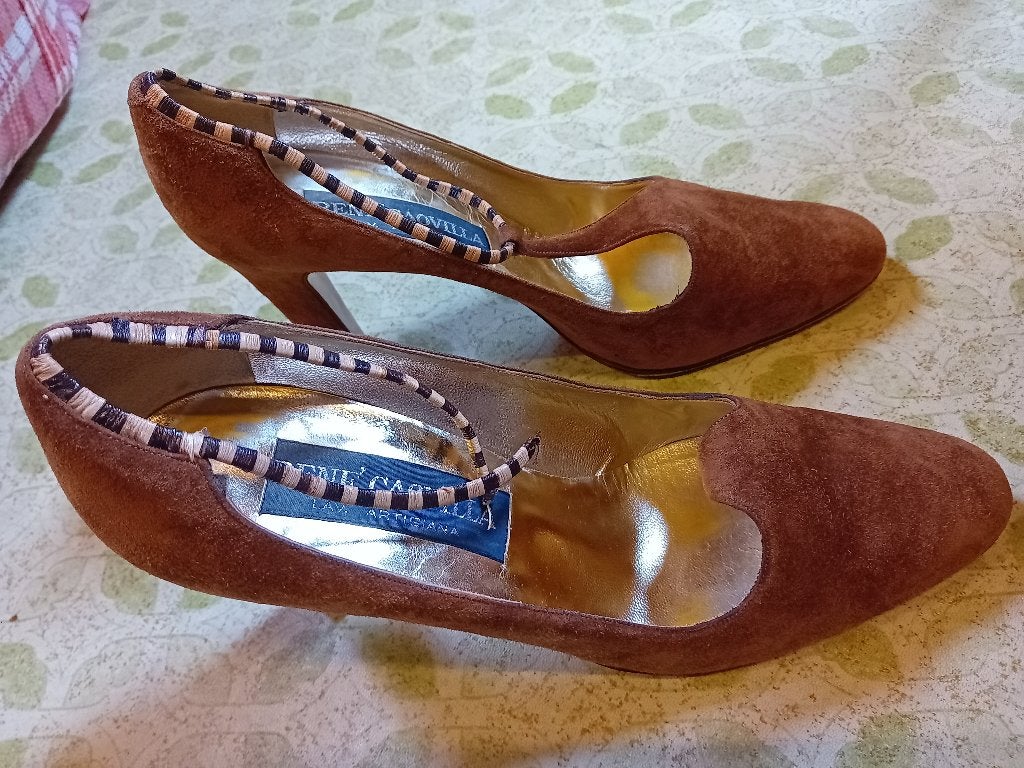vintage modieuze pumps, Kleding | Dames, Ophalen of Verzenden, Zo goed als nieuw