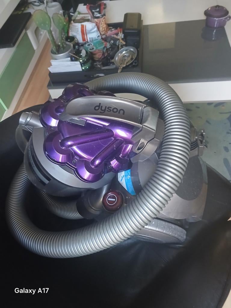 Dyson stofzuiger, Witgoed en Apparatuur, Stofzuigers, Ophalen of Verzenden, 1200 tot 1600 watt