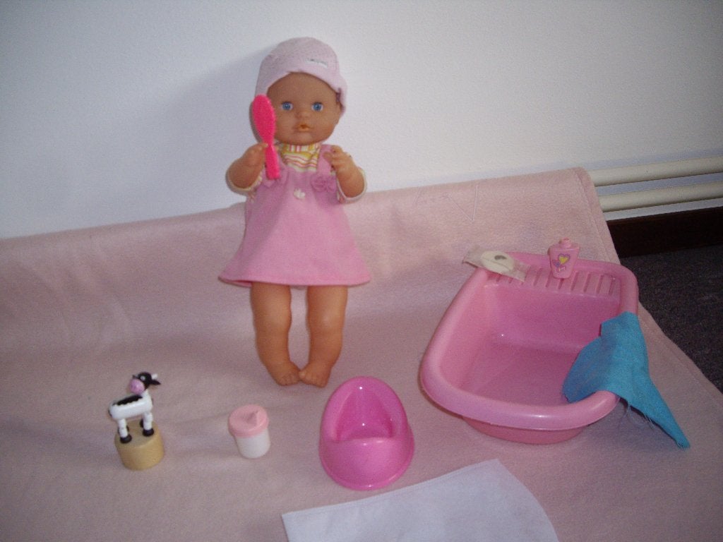 baby pop met bad en acc, Ophalen of Verzenden, Gebruikt, Babypop