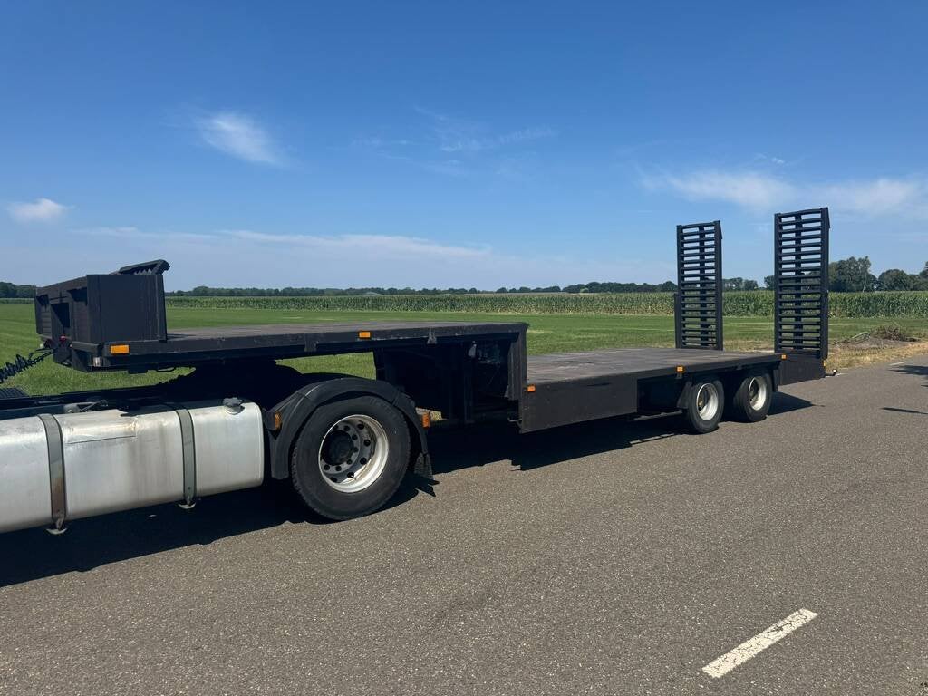 Floor semi dieplader luchtgeveerd oprijkleppen, Auto's, Vrachtwagens, Overige brandstoffen, Bedrijf, Aanhangers en Opleggers, Te koop