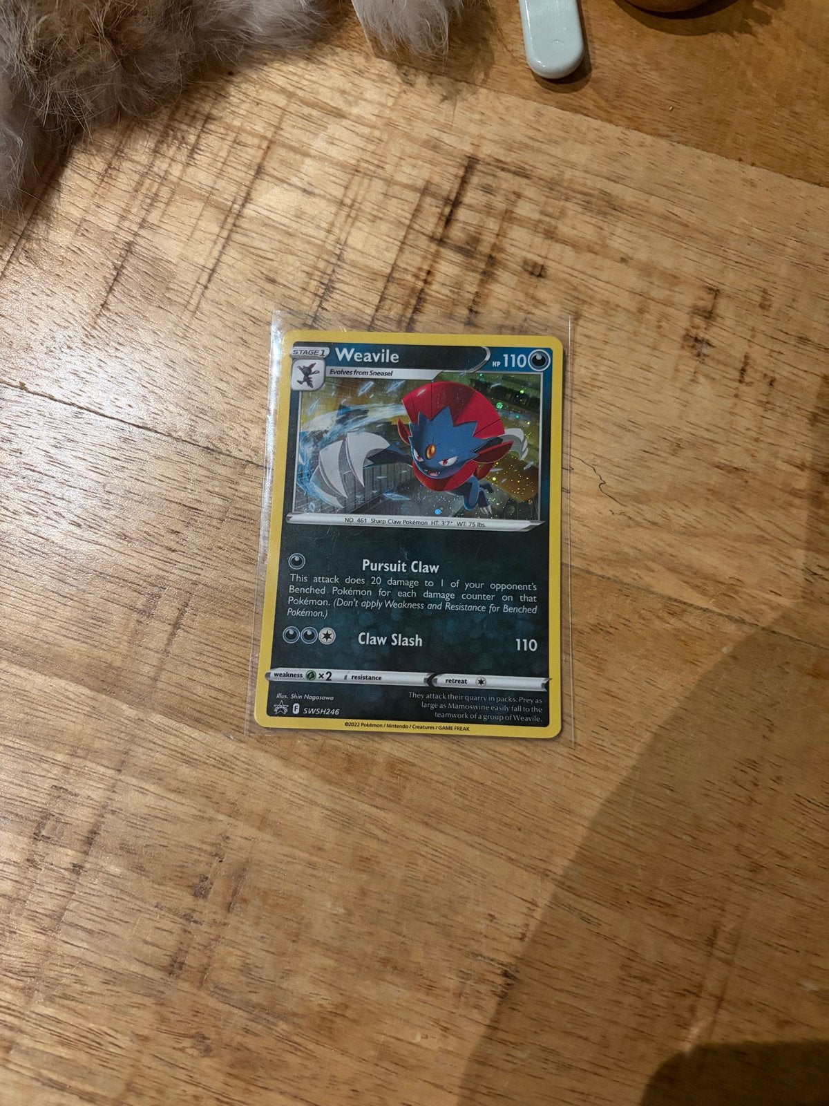 Pokémon TCG Weavile SWSH246 Promo Kaart, Ophalen of Verzenden, Zo goed als nieuw, Losse kaart