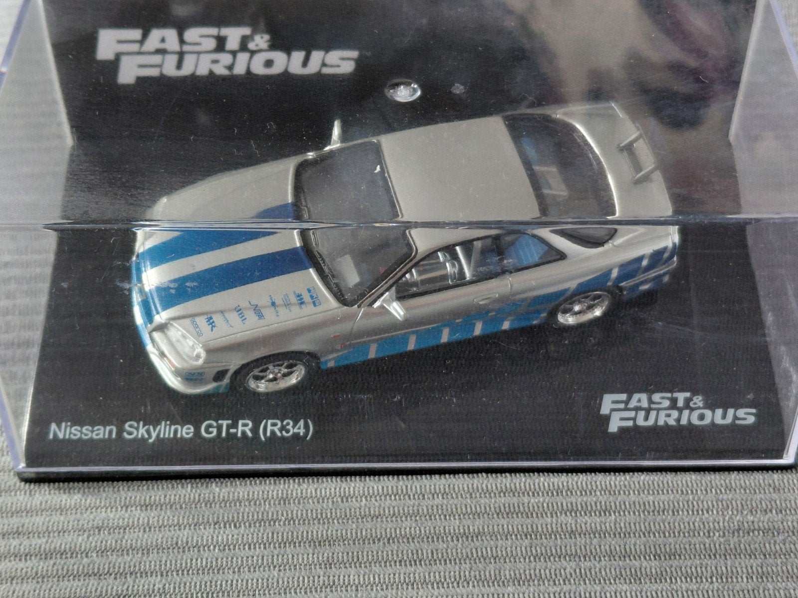 Fast & Furious  Nissan Skyline GT-R & Dodge Charg, Overige merken, 1:50 of kleiner, Auto, Nieuw
