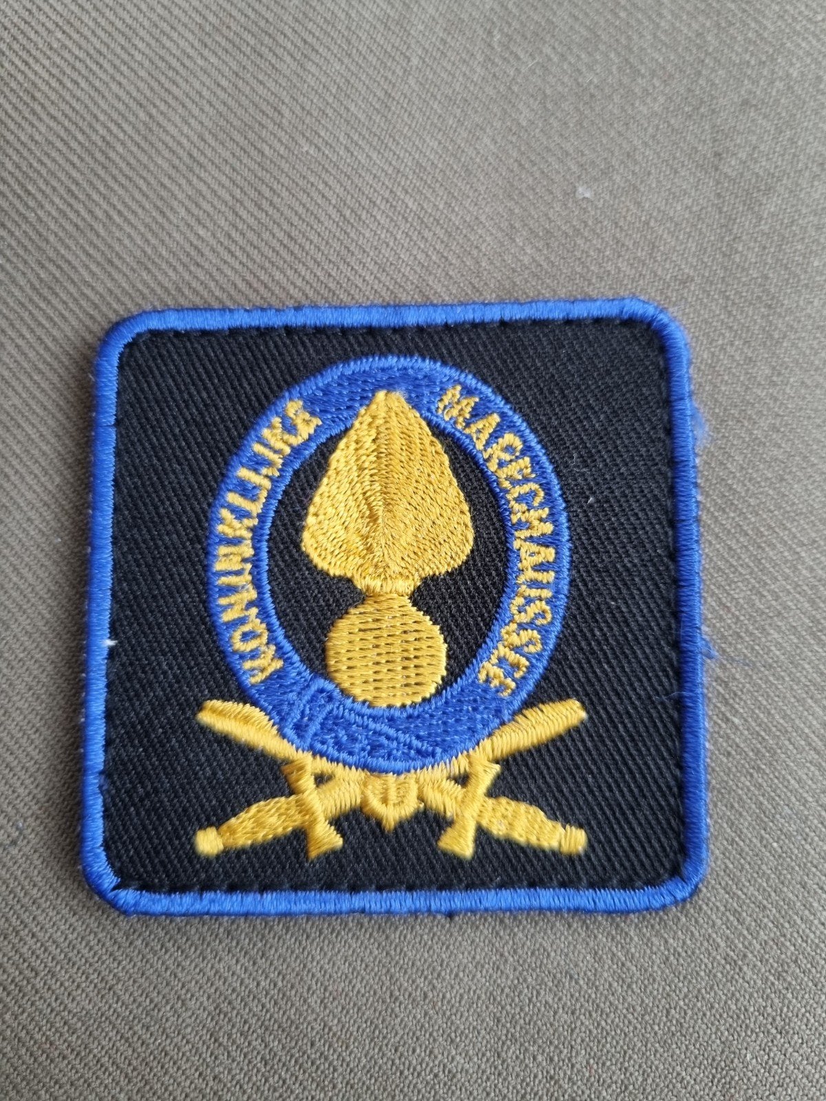 borstpatch officier koninklijke Marechaussee, Verzamelen, Militaria | Algemeen, Ophalen of Verzenden, Marechaussee, Nederland