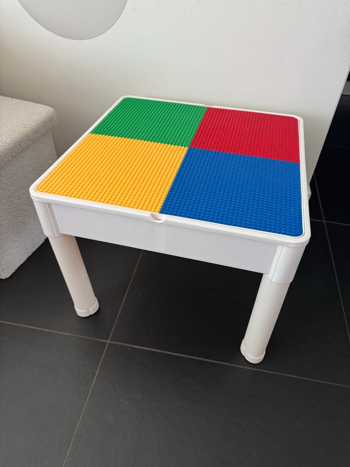 Lego en water/zandtafel in 1, Kinderen en Baby's, Speelgoed | Bouwstenen, Ophalen, Zo goed als nieuw, Overige merken