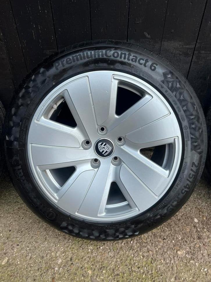 Originele Porsche Taycan Aero velgen 19? zomer 9J1601025C, Verzenden, 275 mm, Banden en Velgen, Niet ingevuld
