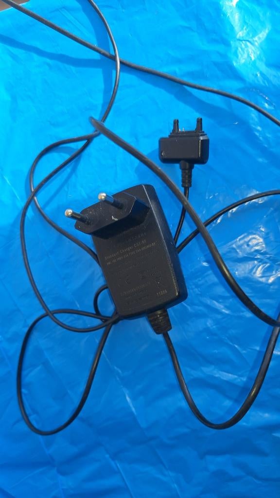 Sony Ericsson oplader CST-60, Telecommunicatie, Mobiele telefoons | Telefoon-opladers, Ophalen of Verzenden