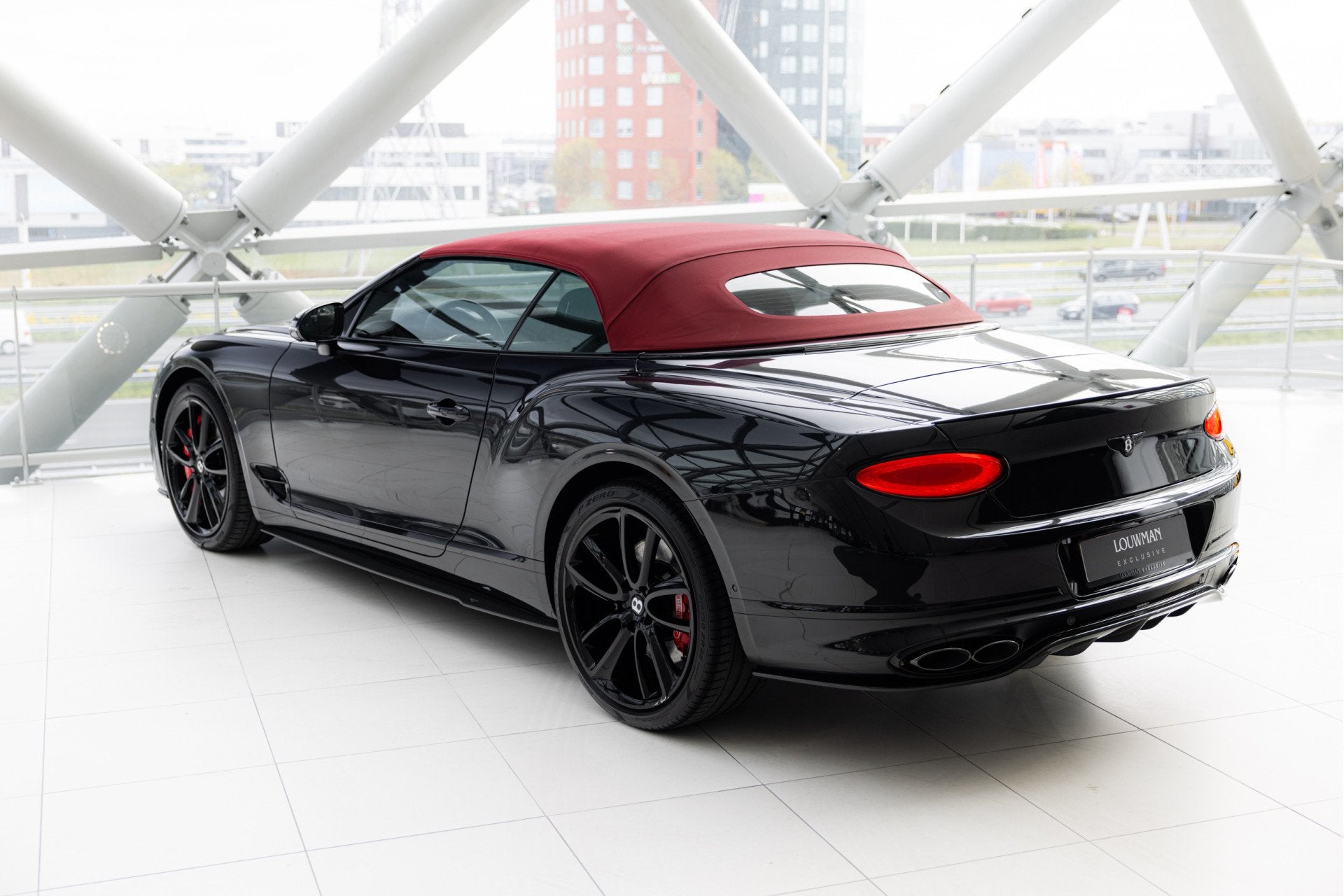 Bentley Continental GTC 4.0 V8 | Mulliner | Red Roof | B&O |, Auto's, Automaat, Gebruikt, Cabriolet, 4 stoelen