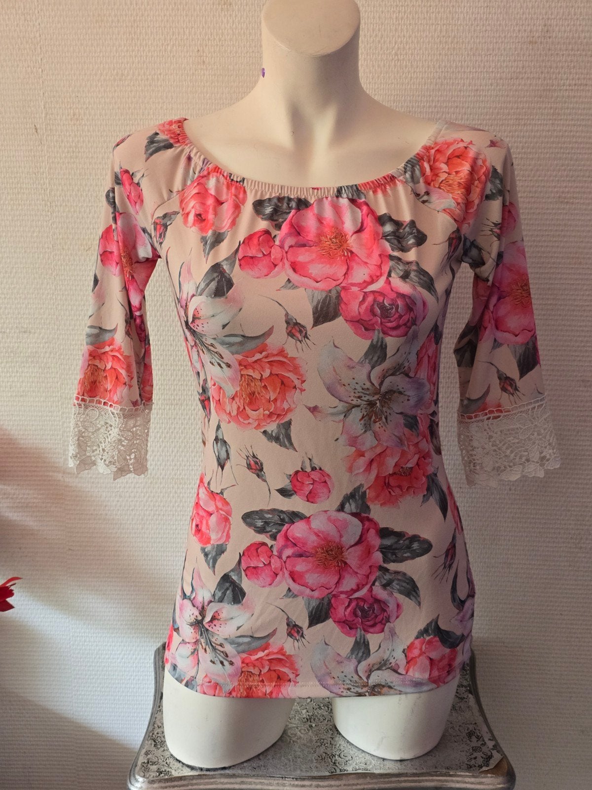 Bodyflirt dames trui Bloemenprint met kant maat 36/38, Ophalen of Verzenden, Zo goed als nieuw, Roze, Maat 36 (S)