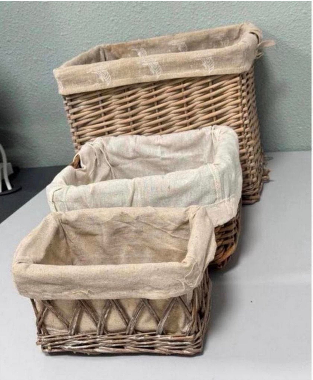 3x Vintage riet Rieten gevlochten mand manden opberg-bakken, Mand, Ophalen of Verzenden, Zo goed als nieuw, H