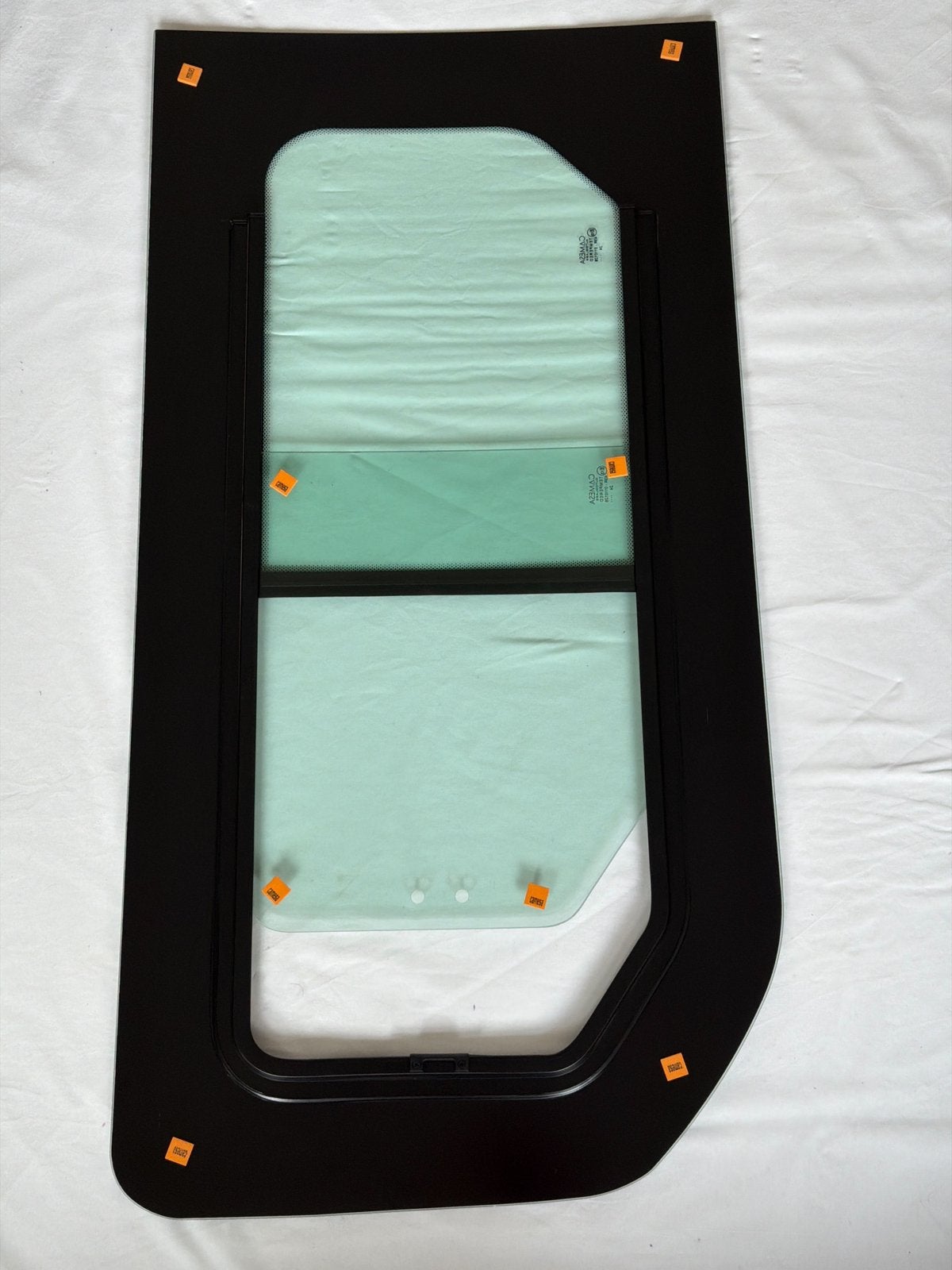 Camper Raam Renault Trafic III Privacy Glas met Uitzetraam, Turkey, Nieuw, Ophalen of Verzenden, Camesa