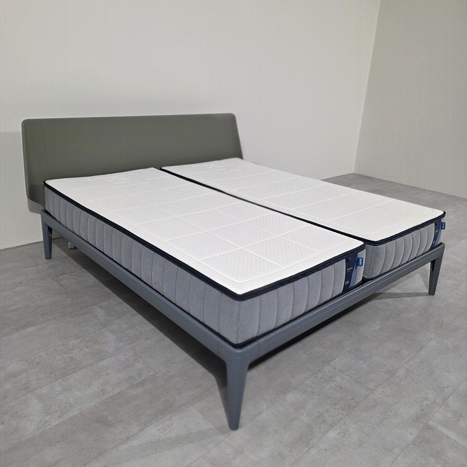 Auping Essential Bed 180x200 + Elysium Matrassen, Ophalen of Verzenden