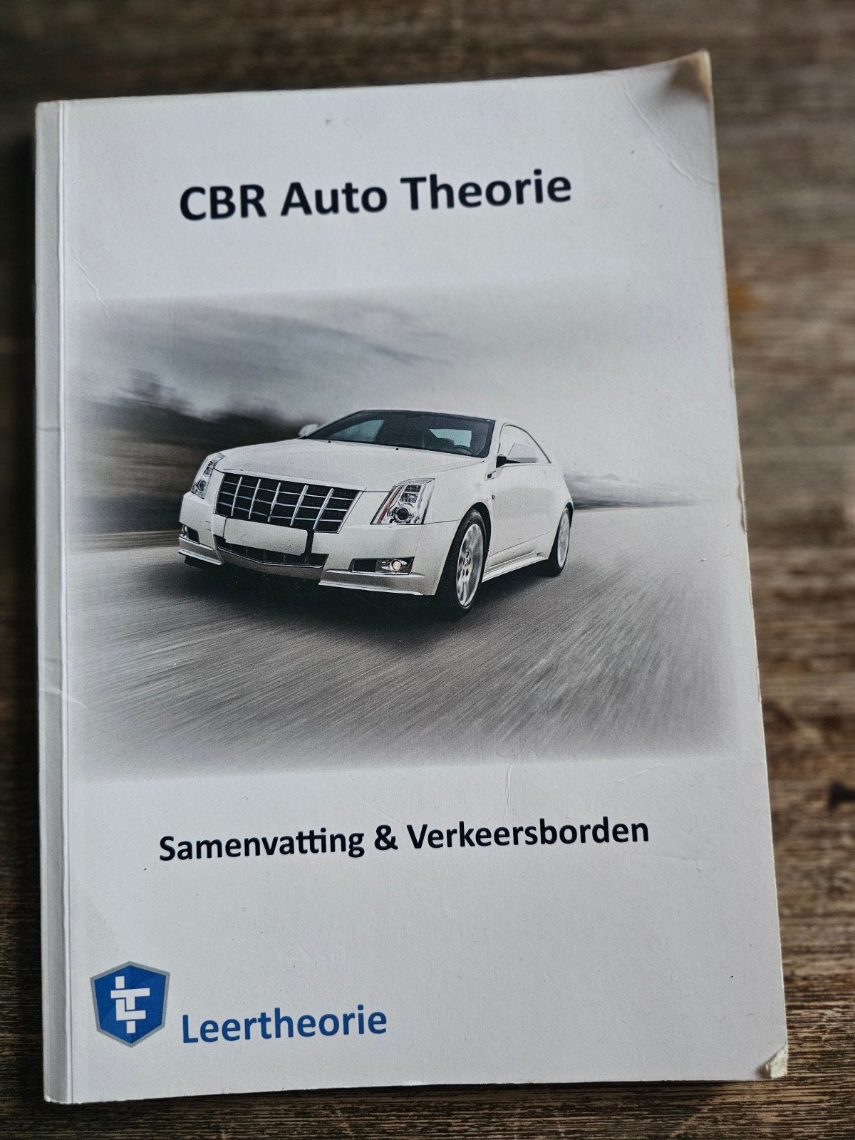 CBR Auto Theorie Samenvatting & Verkeersborden, Ophalen of Verzenden, Zo goed als nieuw, Overige niveaus, Leertheorie