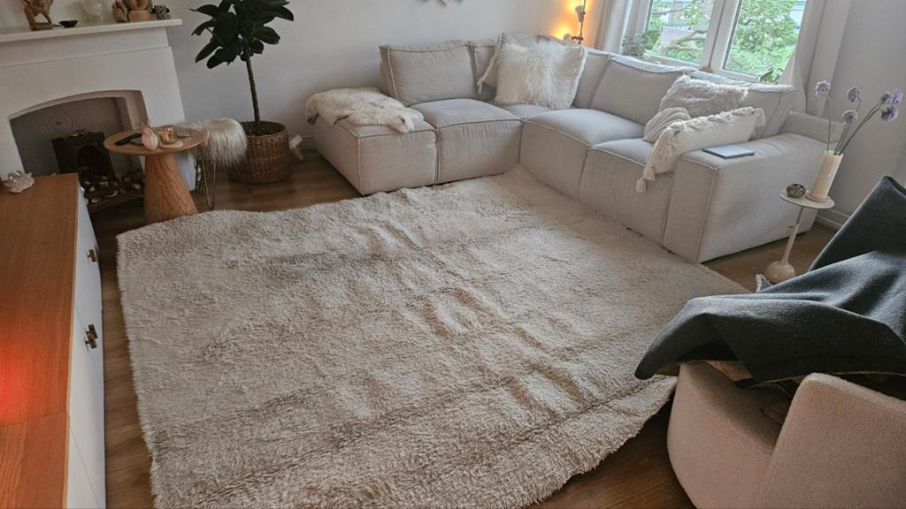 Wollen vloerkleed 240x260, Ophalen, Gebruikt