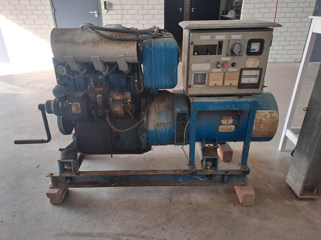 Aggregaat 17kva, Ophalen, Gebruikt, 10 tot 30 kVA, Dieselolie