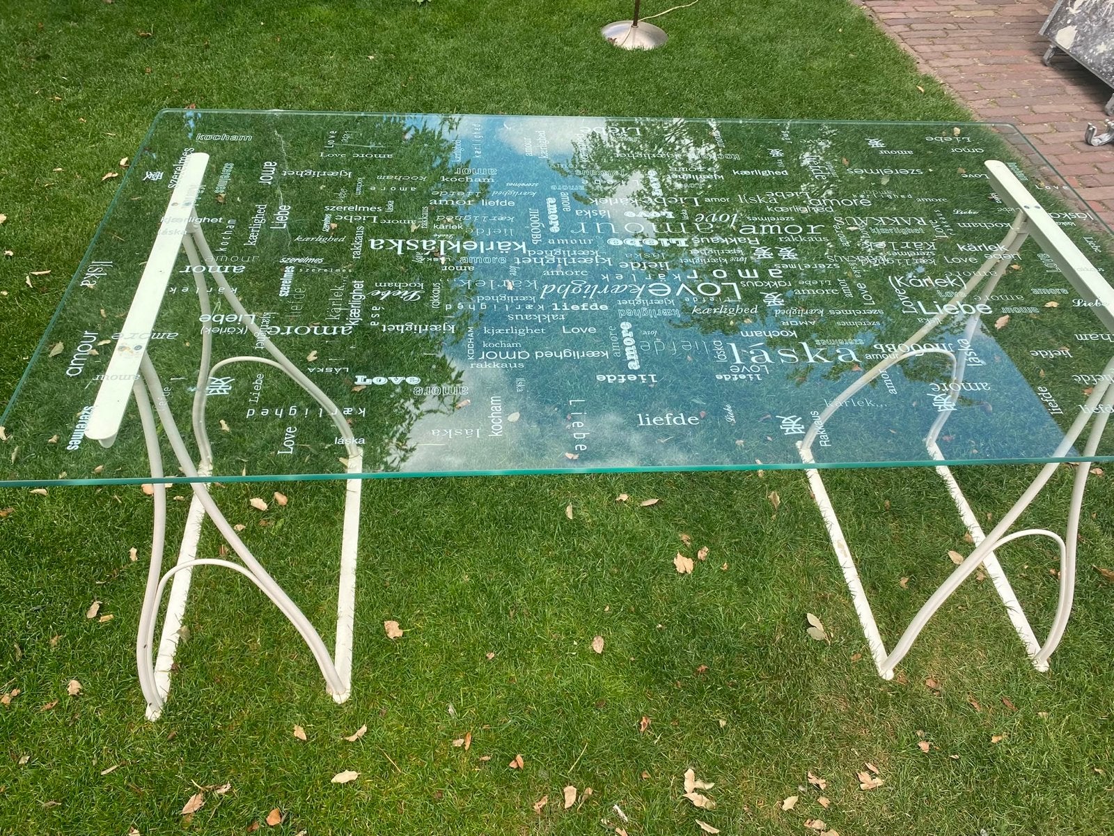 Glazen IKEA (studeer)tafel met los metalen onderstel, Ophalen, Gebruikt, 100 tot 150 cm, 50 tot 100 cm