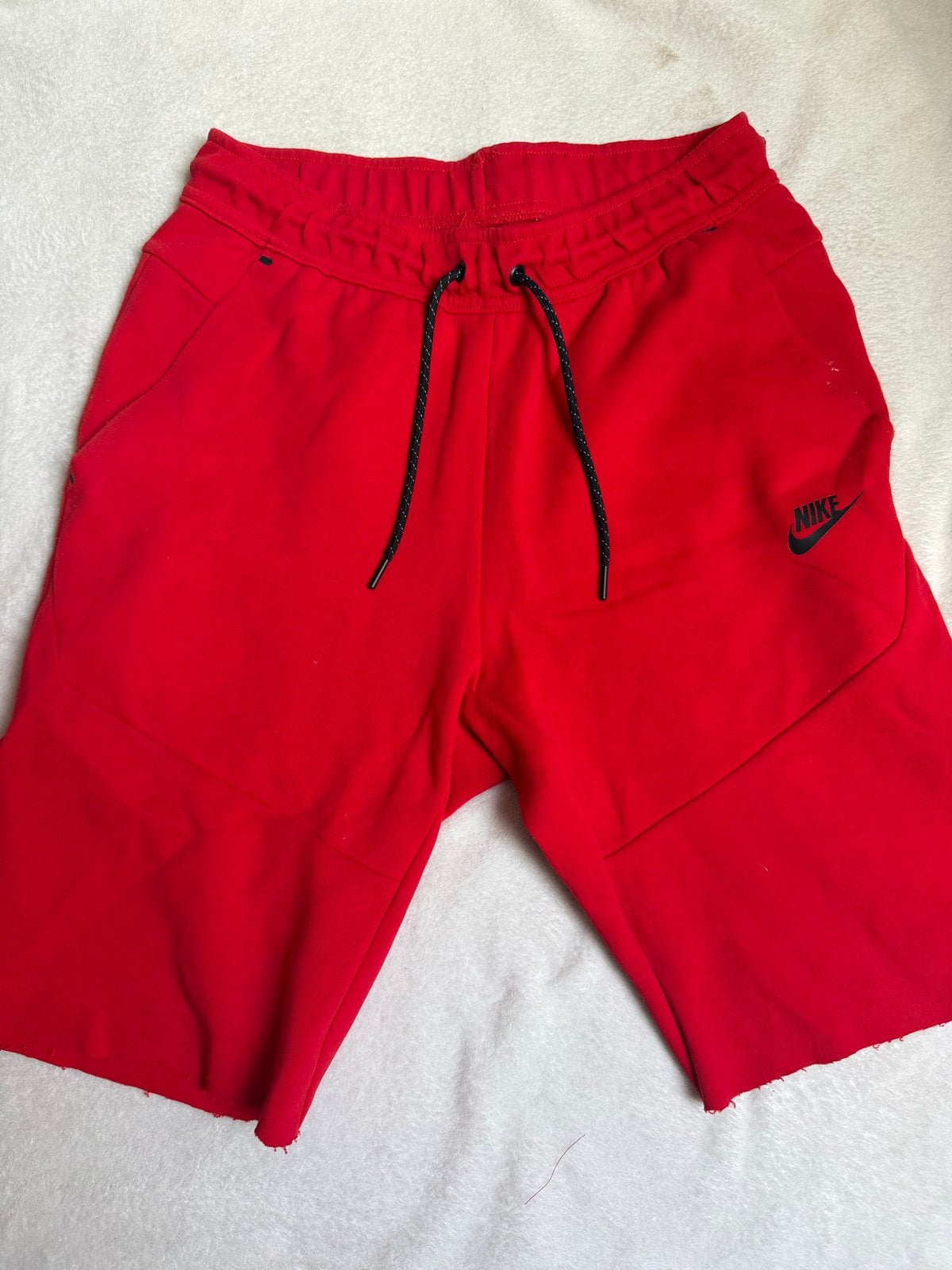 Nike Tech Fleece Short - Rood Heren - Maat S, Ophalen of Verzenden, Zo goed als nieuw, Maat 46 (S) of kleiner, Rood