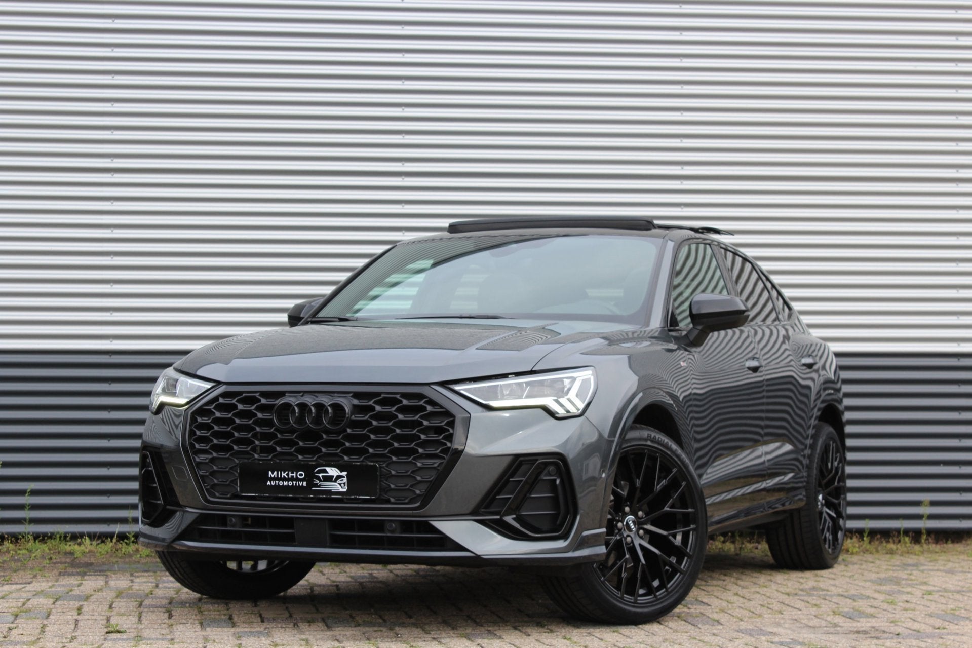 Audi Q3 Sportback 35 TFSI |3x S-Line| Panoramadak | Keyless, Auto's, Audi, Dealer onderhouden, 15 km/l, Zwart, 4 cilinders