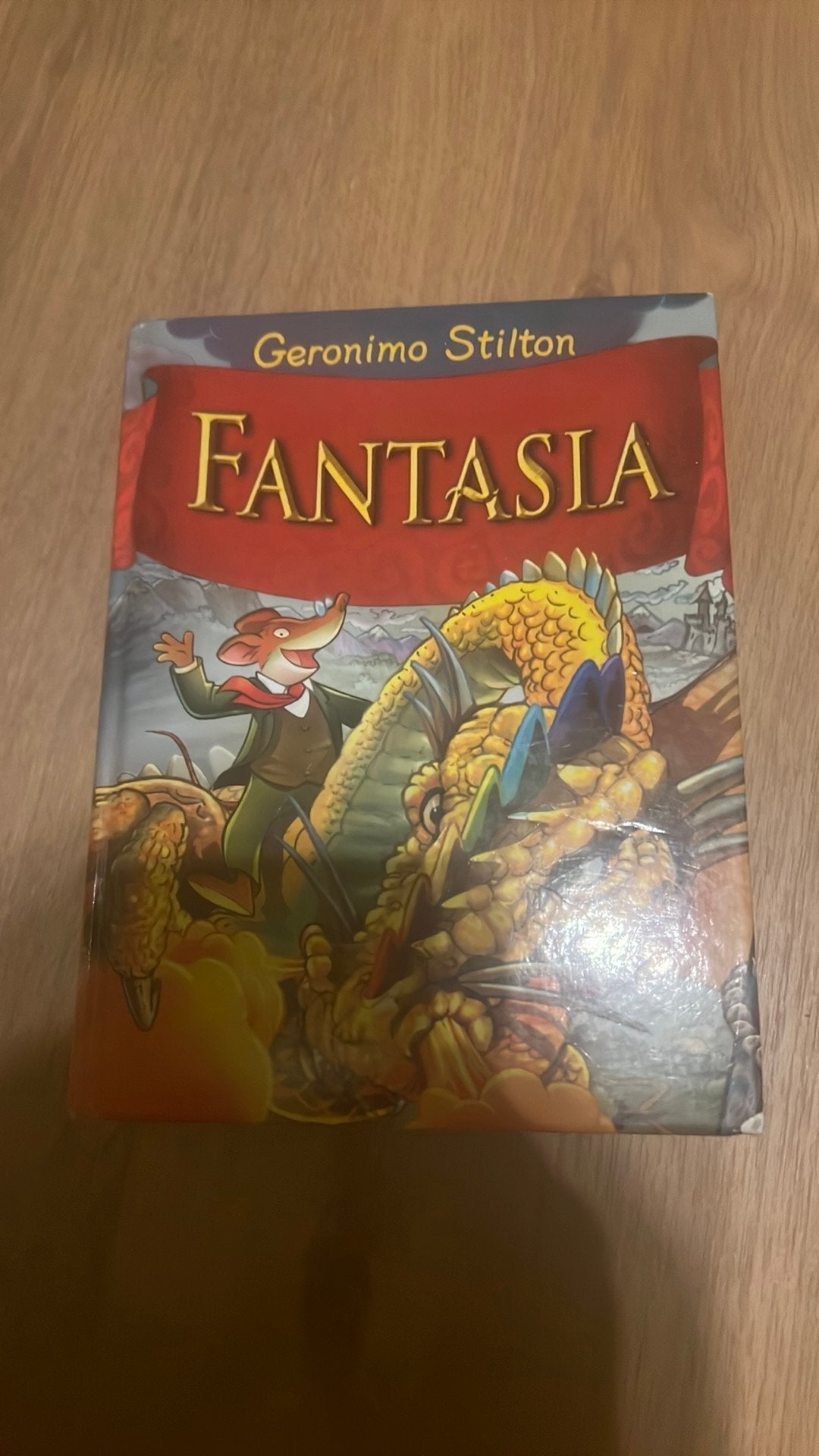 Geronimo stilton fantasia 1, Boeken, Ophalen of Verzenden, Zo goed als nieuw