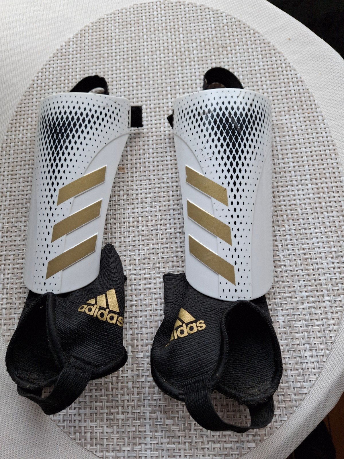 ADIDAS Scheenbeschermers kind, Ophalen of Verzenden, Zo goed als nieuw, Overige typen