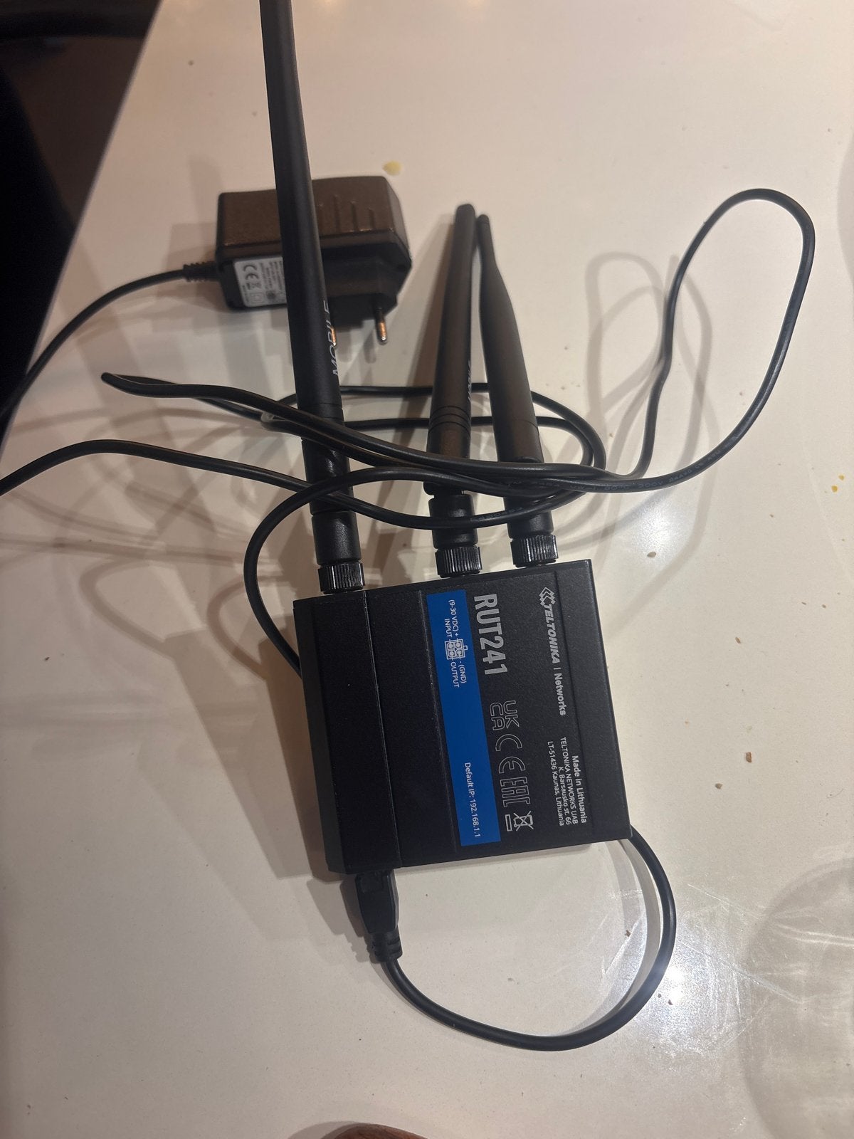 Teltonika RUT241 4G LTE Router - Nieuwstaat, Computers en Software, Ophalen of Verzenden, Zo goed als nieuw, Router