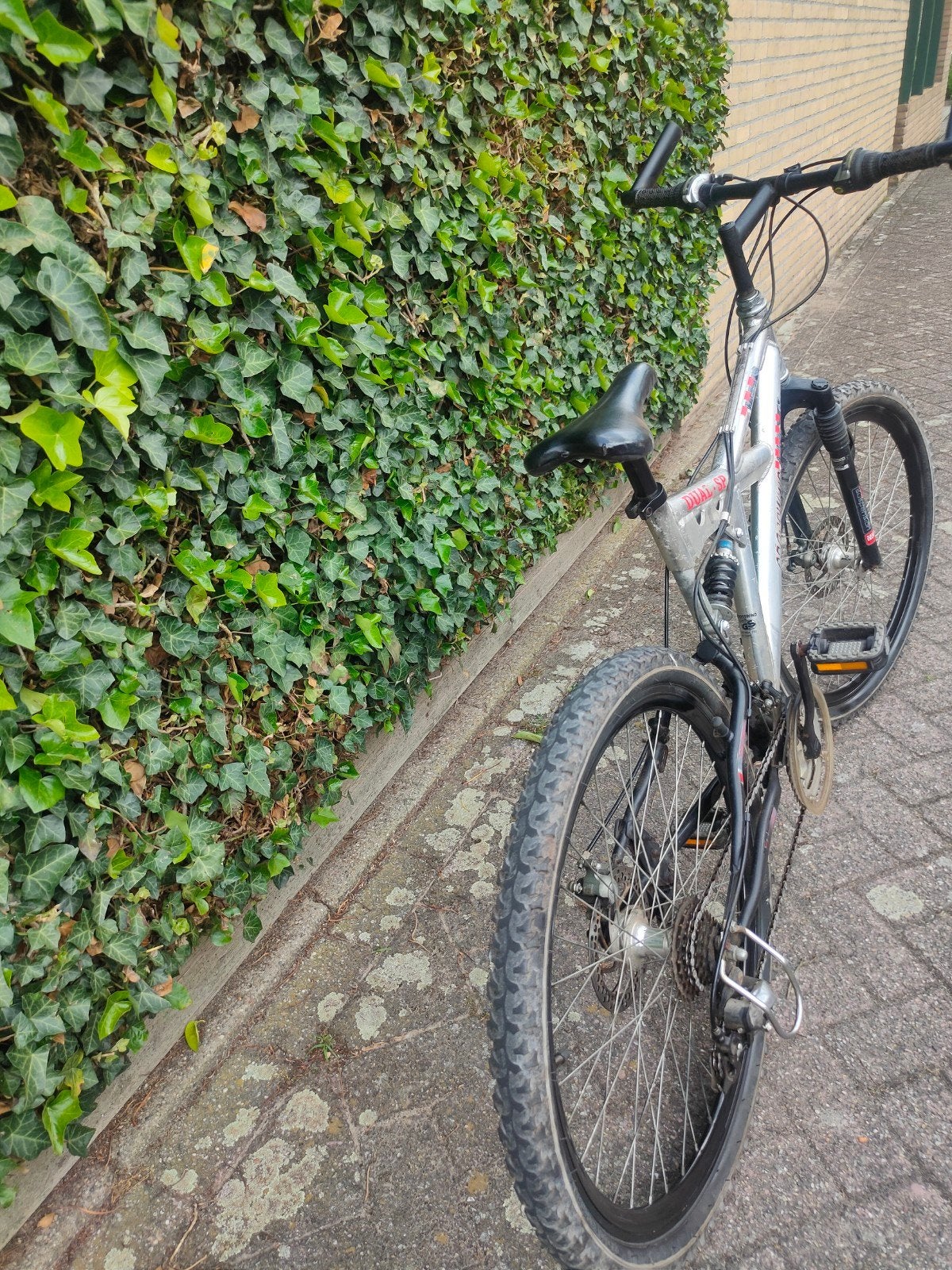 Moutenmike 26 inch mountainbike met goede banden en wielen, Fietsen en Brommers, Fietsen | Mountainbikes en ATB, Ophalen of Verzenden