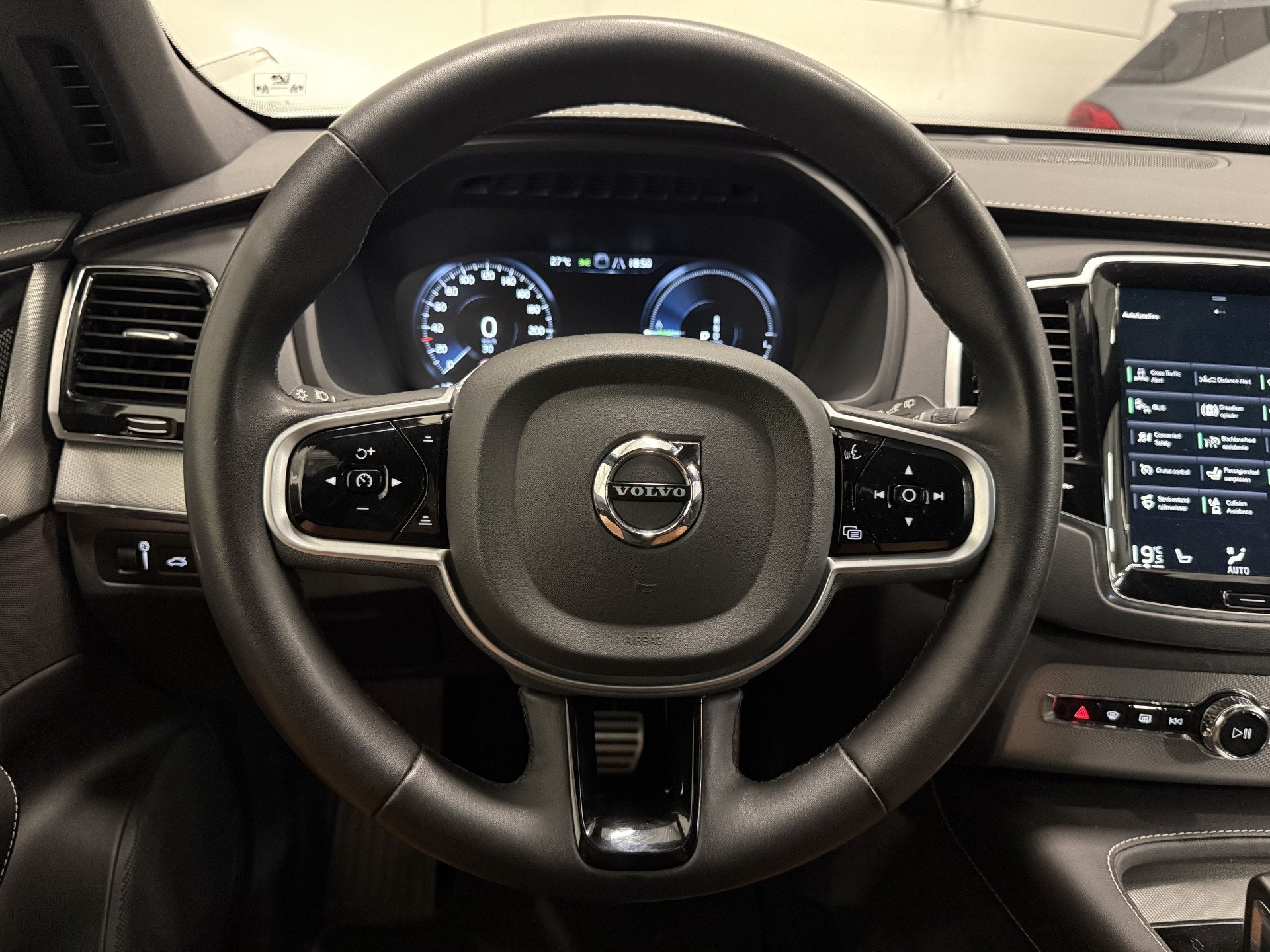 Foto 33 van Volvo XC90 T8 Recharge AWD R-Design PANO/TREKHAAK/SOH 93,7%/