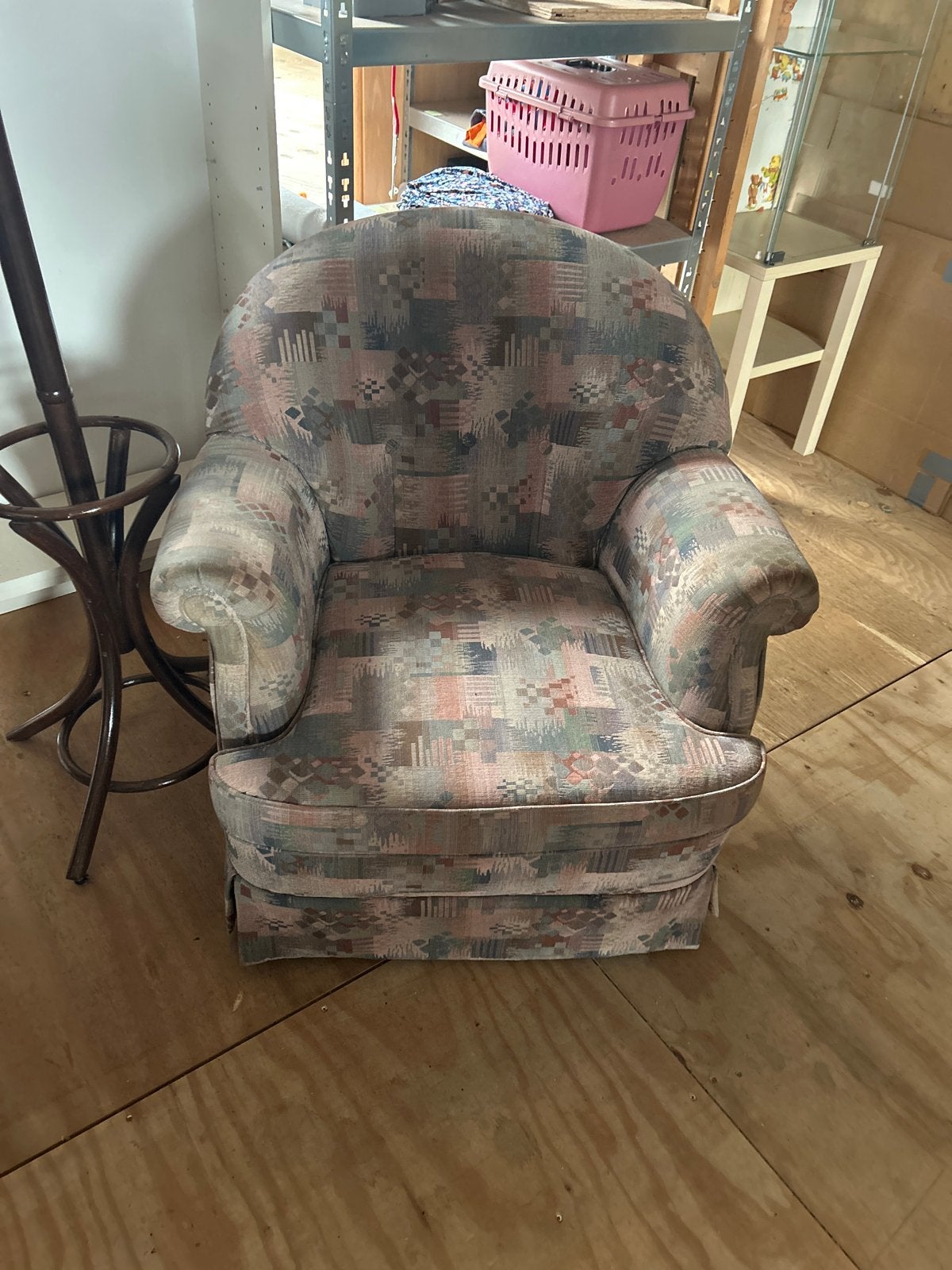 Comfortabele fauteuil met patroon, Ophalen, Gebruikt, Stof, 75 tot 100 cm