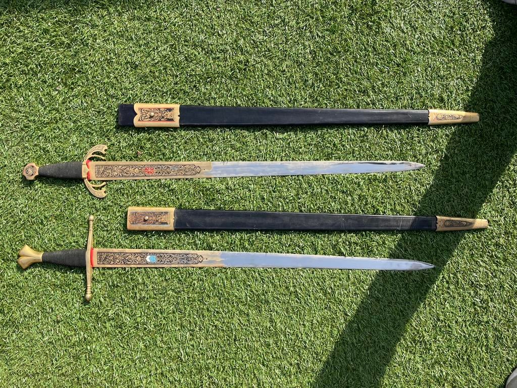 Decoratieve zwaarden uit Spanje, Toledo, Ophalen