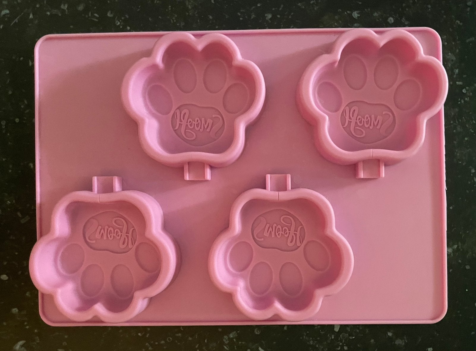 Siliconen mal voor honden ijsjes te maken, Ophalen of Verzenden, Hond