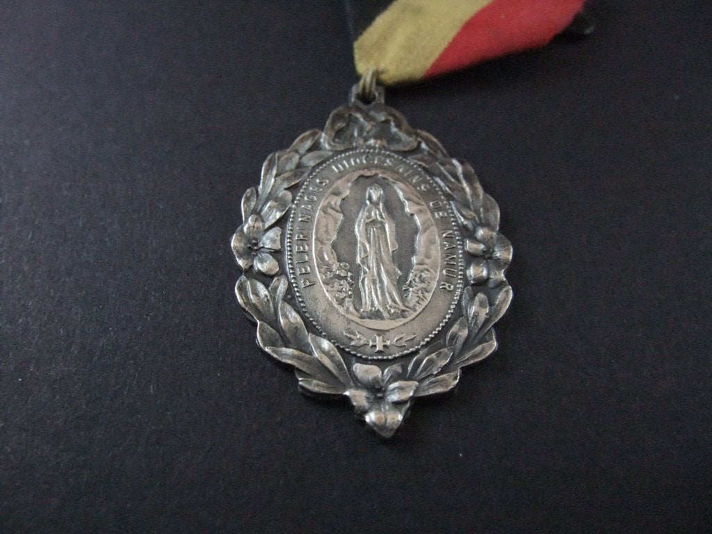 Pèlerinages Diocésains de Namur ( Heilige Maagd Maria), Ophalen of Verzenden, Overige materialen