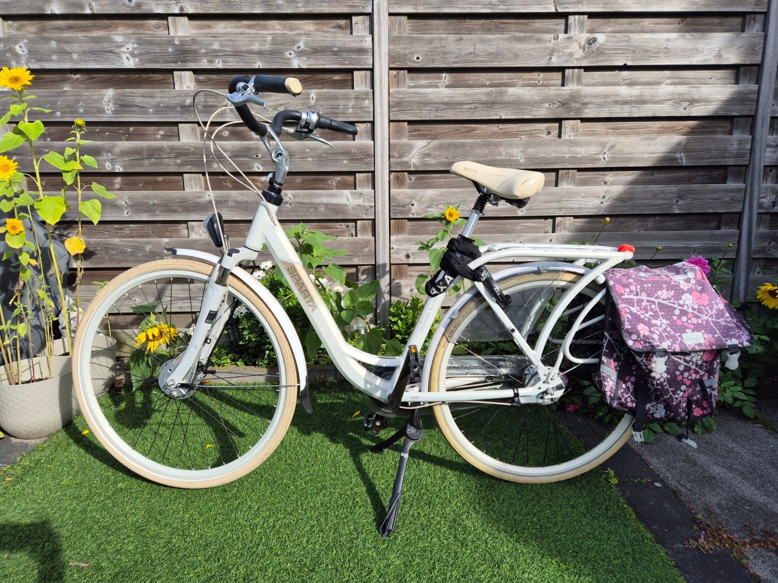 Nette Sparta Amazone 4 Life Moederfiets – Wit (28 inch), Fietsen en Brommers, Ophalen, Sparta, Gebruikt, 0 zitjes
