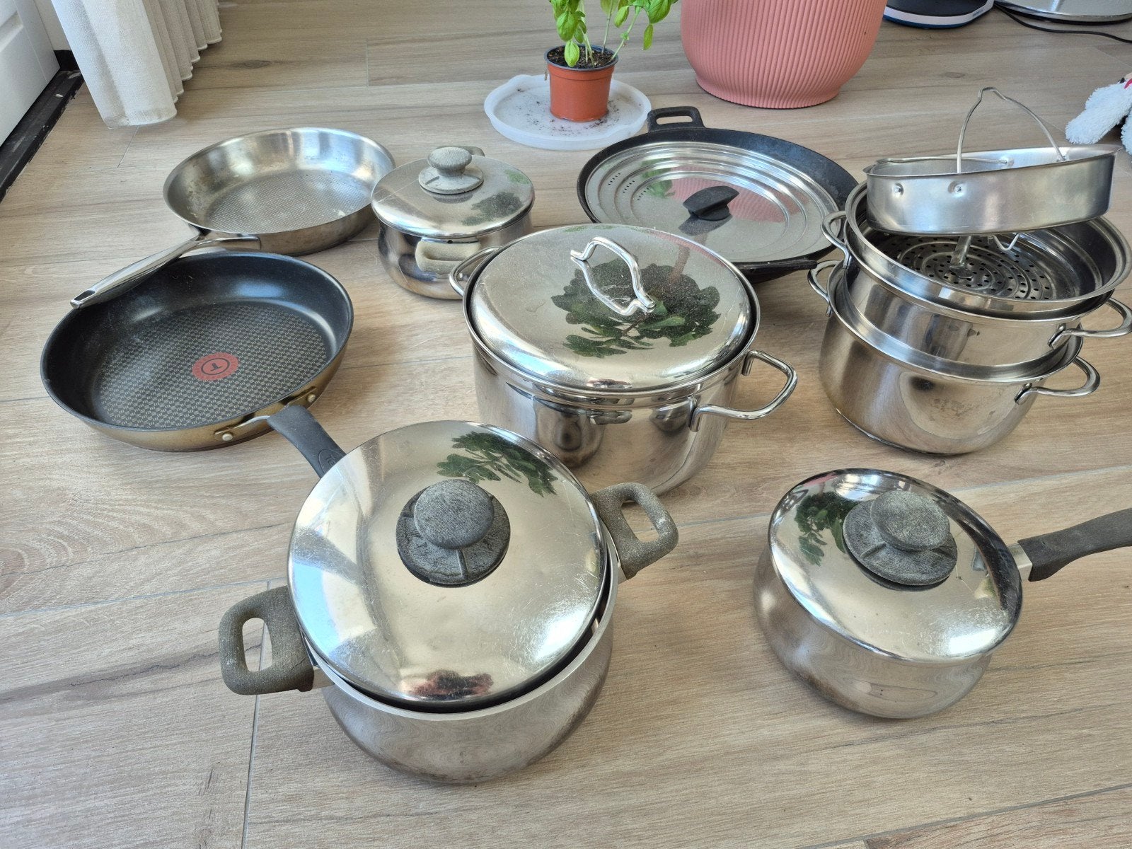 Set met diverse pannen, Ophalen, Pannenset, Rvs, Met deksel