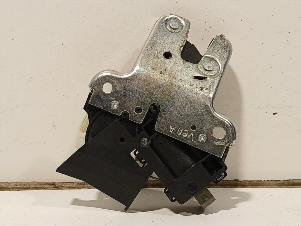 Slot mechaniek kofferdeksel achterklep elektrisch Audi A4, Auto-onderdelen, Onderdelen@venauto.nl, Van der Ven Autorecycling B.V.