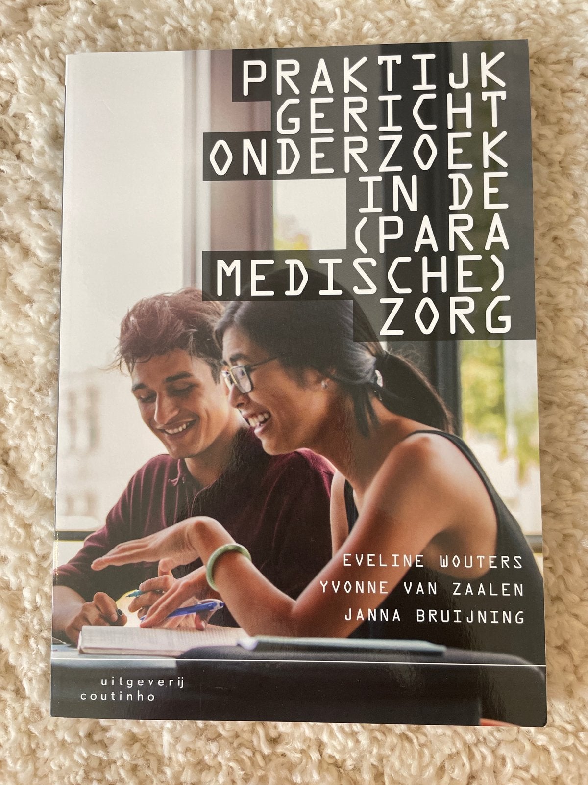 Praktijkgericht onderzoek in de (paramedische) zorg, Boeken, Ophalen of Verzenden, Zo goed als nieuw, Eveline Wouters; Yvonne van Zaalen; Janna Bruijning