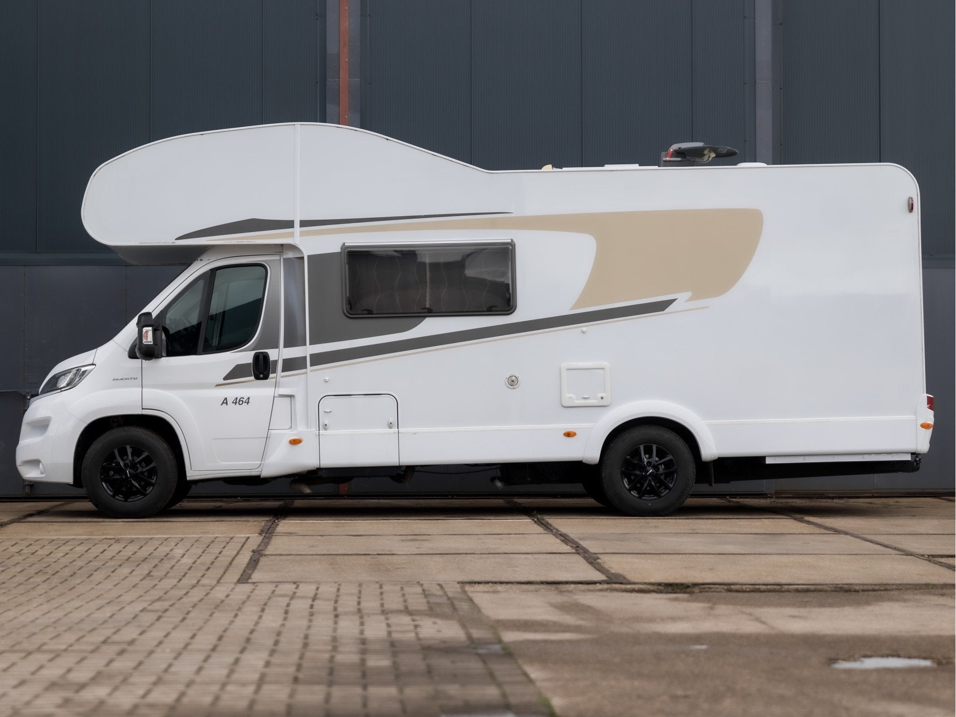 Caravans And Camping Capron