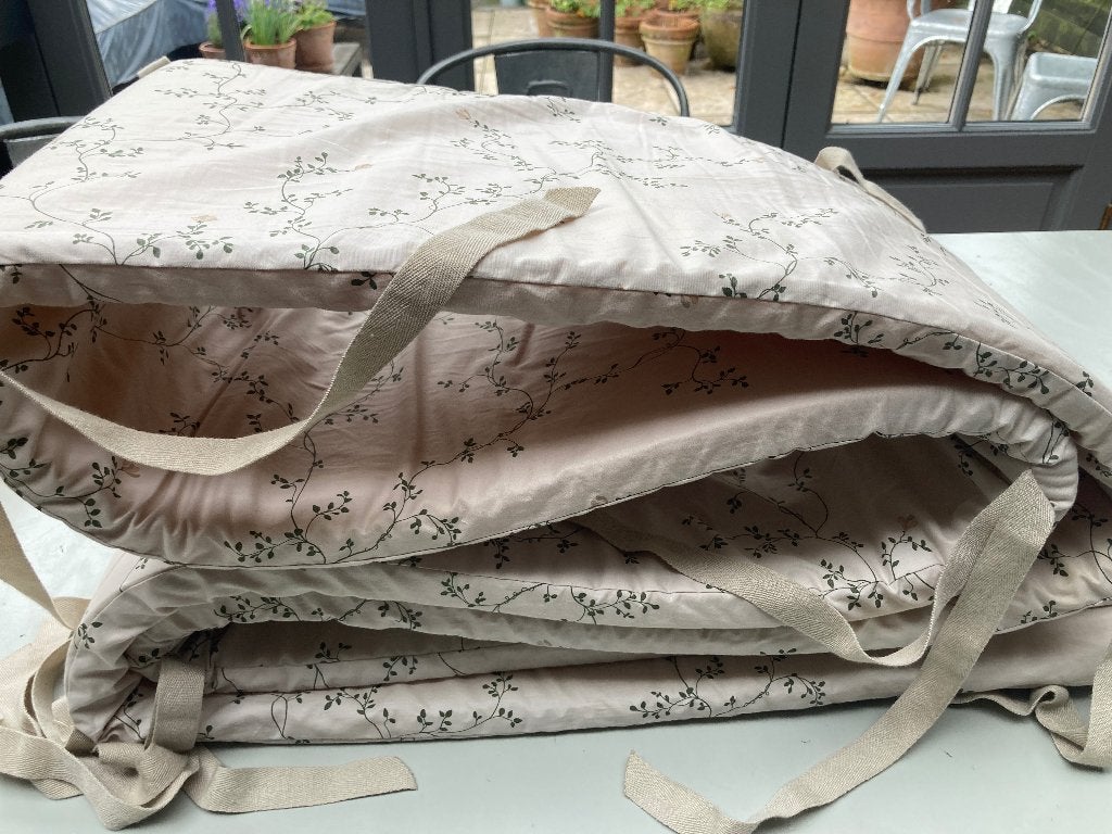 Garbo and friends bed bumper botany, Ophalen of Verzenden, Gebruikt, Kleed of Kussen