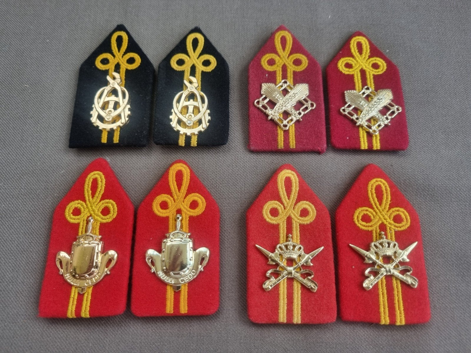 kraagspiegels opl KMS, Ophalen of Verzenden, Landmacht, Nederland, Embleem of Badge