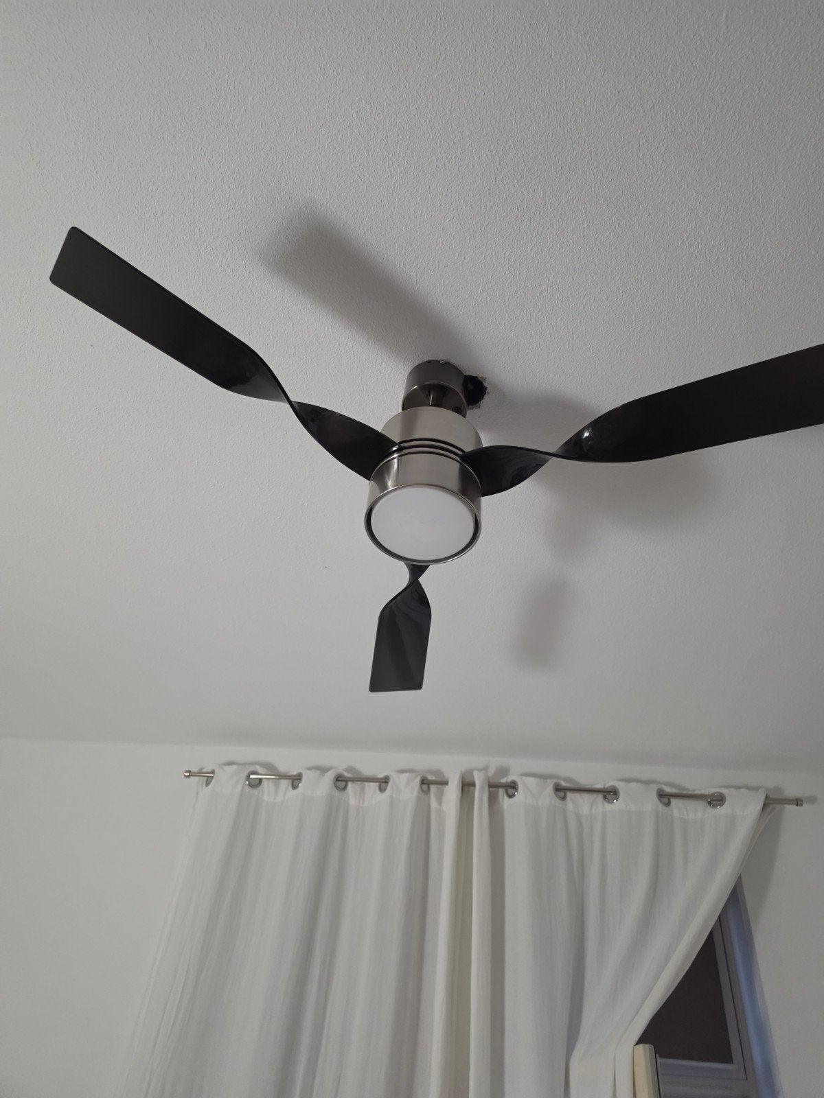 Plafondventilator met verlichting en afstandsbedieni, Ophalen, Gebruikt, Plafondventilator