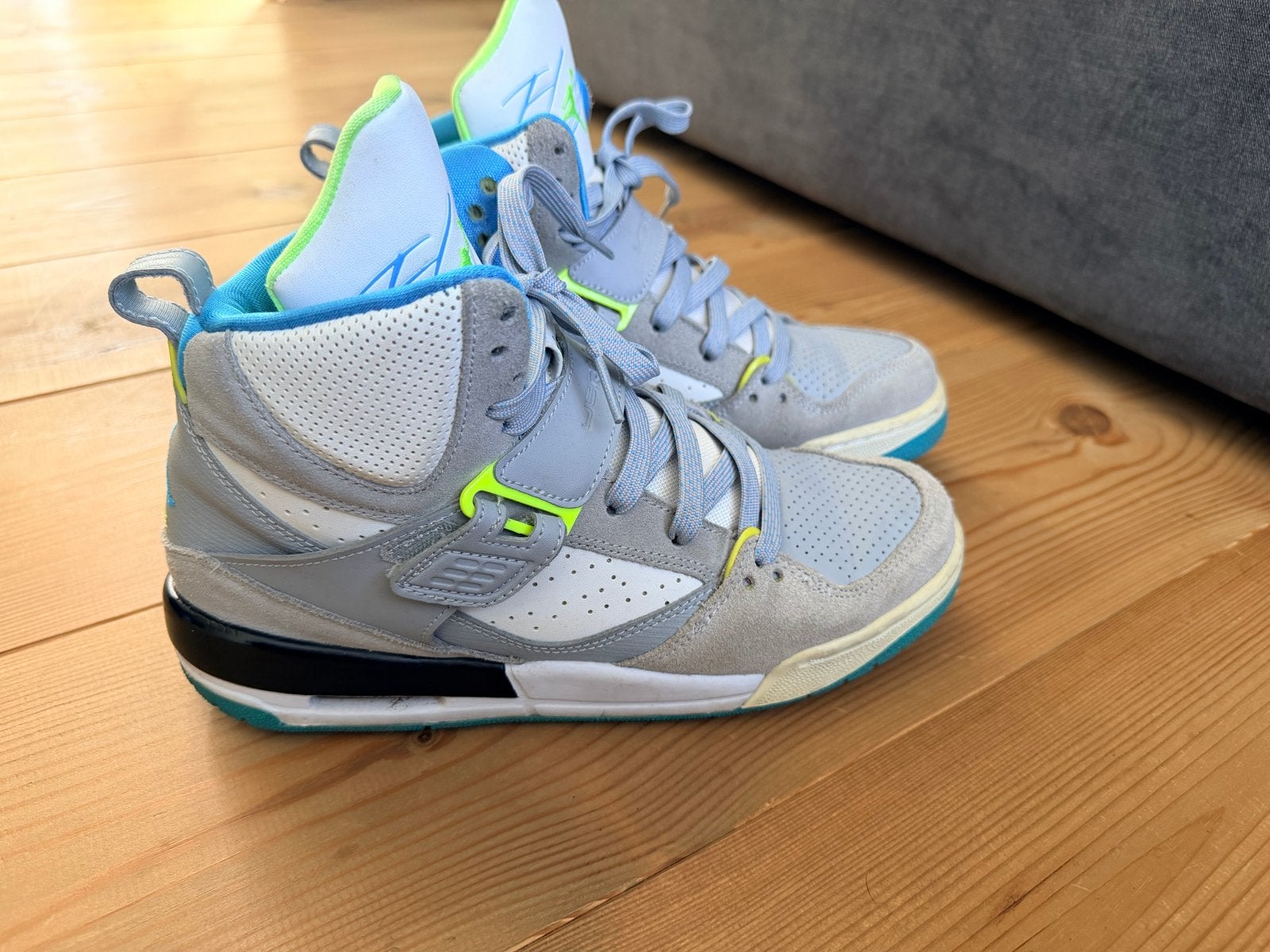 Jordan Flight 45 High sneakers maat 40, Ophalen of Verzenden, Gedragen, Overige kleuren, Sneakers of Gympen