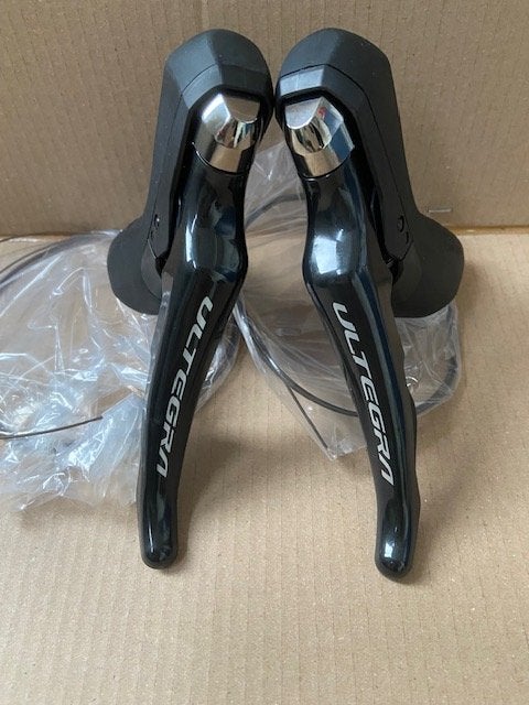 ULTEGRA hydraulic DISC STI / schakelaars NIEUW 8000 2 x 11, Ophalen of Verzenden, Nieuw, Overige typen, Carbon