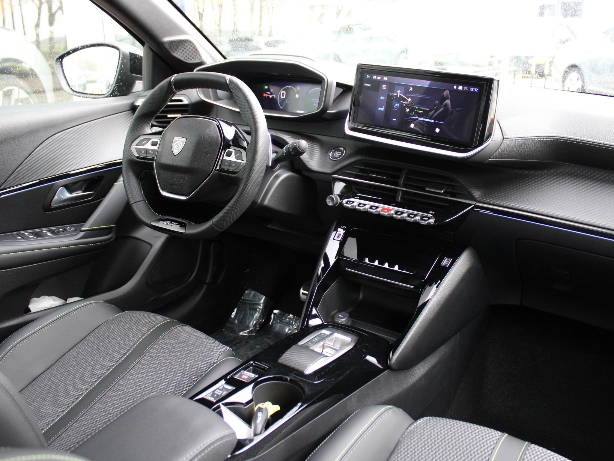 Peugeot 208 Hybrid 110 e-DCS6 GT VOORRAAD KORTING, Auto's, Peugeot, 12 maanden, 1203 kg, Euro 6, 1199 cc